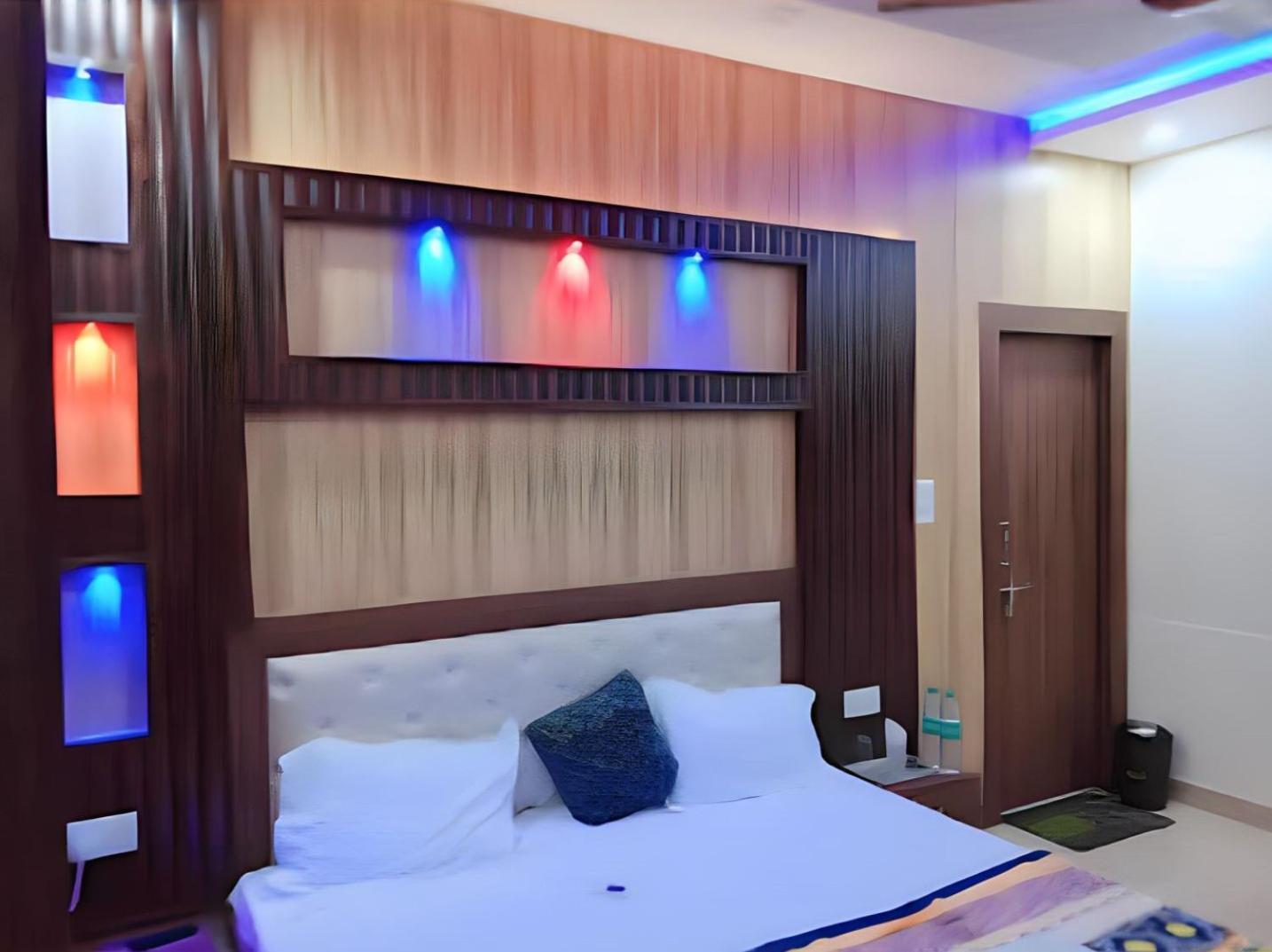 Taj Square A Luxurious Family Homestay 아그라 외부 사진