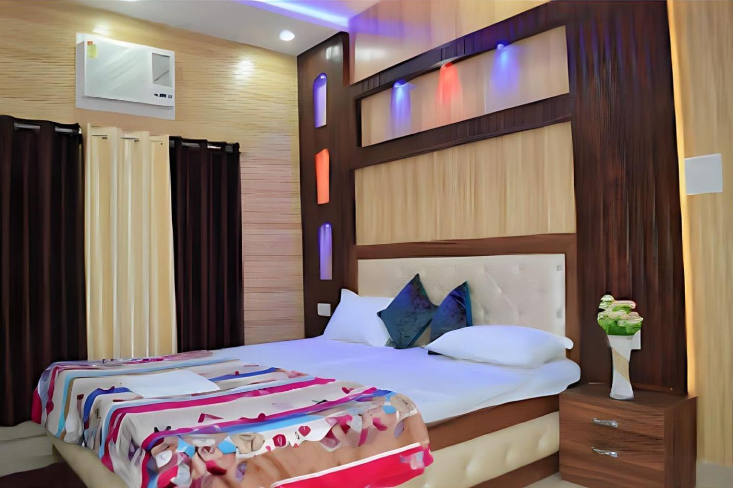 Taj Square A Luxurious Family Homestay 아그라 외부 사진