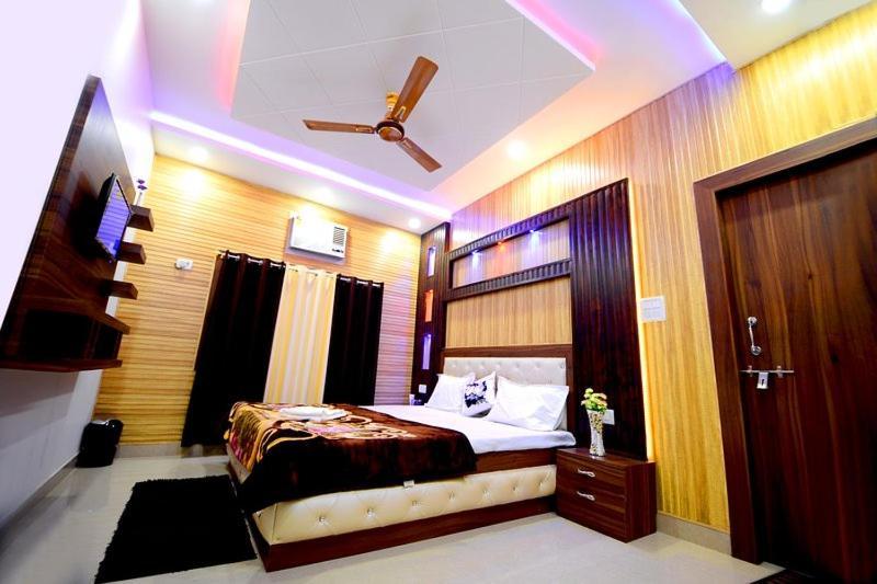 Taj Square A Luxurious Family Homestay 아그라 외부 사진