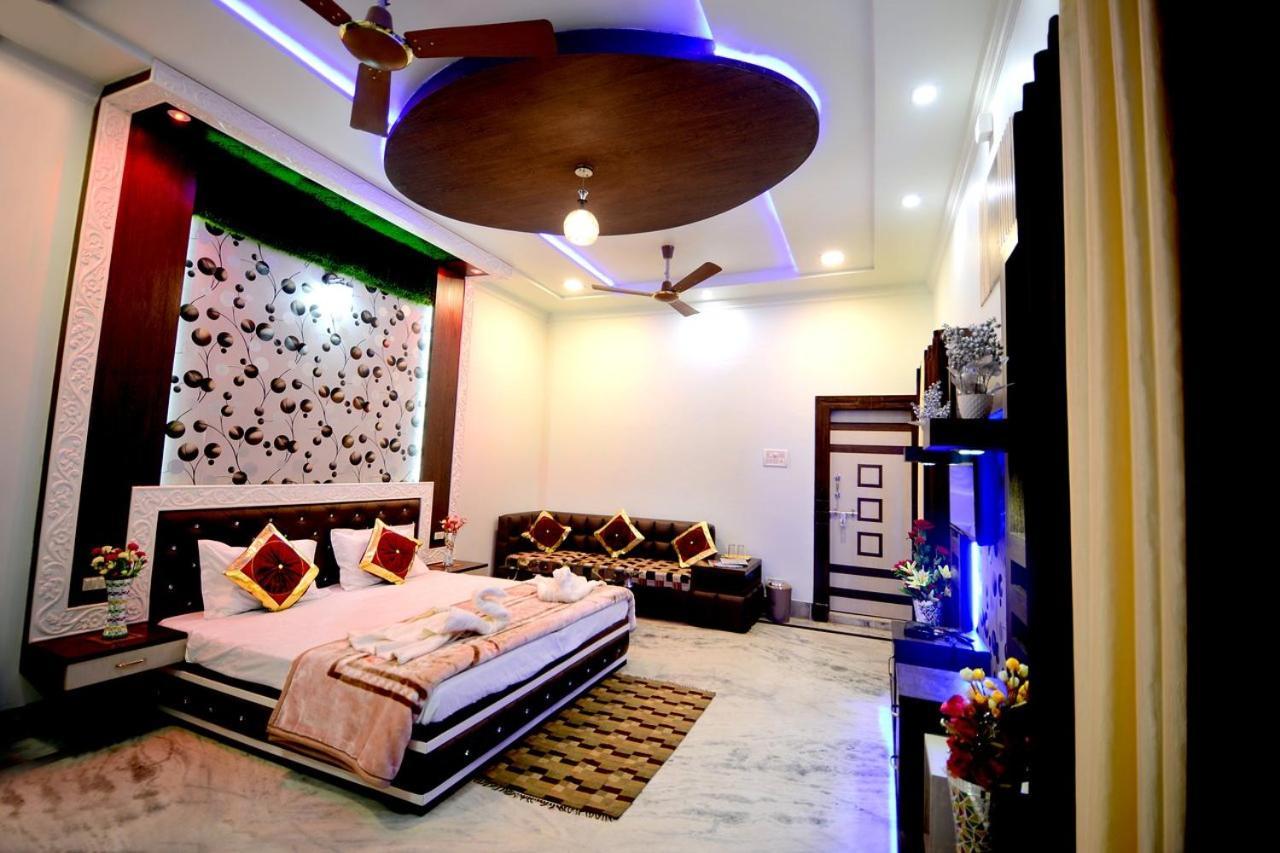 Taj Square A Luxurious Family Homestay 아그라 외부 사진
