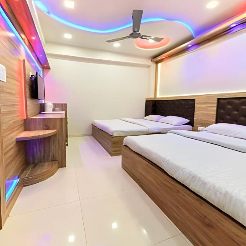 Taj Square A Luxurious Family Homestay 아그라 외부 사진