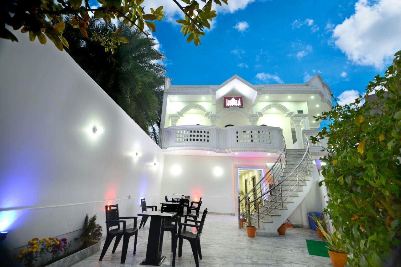 Taj Square A Luxurious Family Homestay 아그라 외부 사진