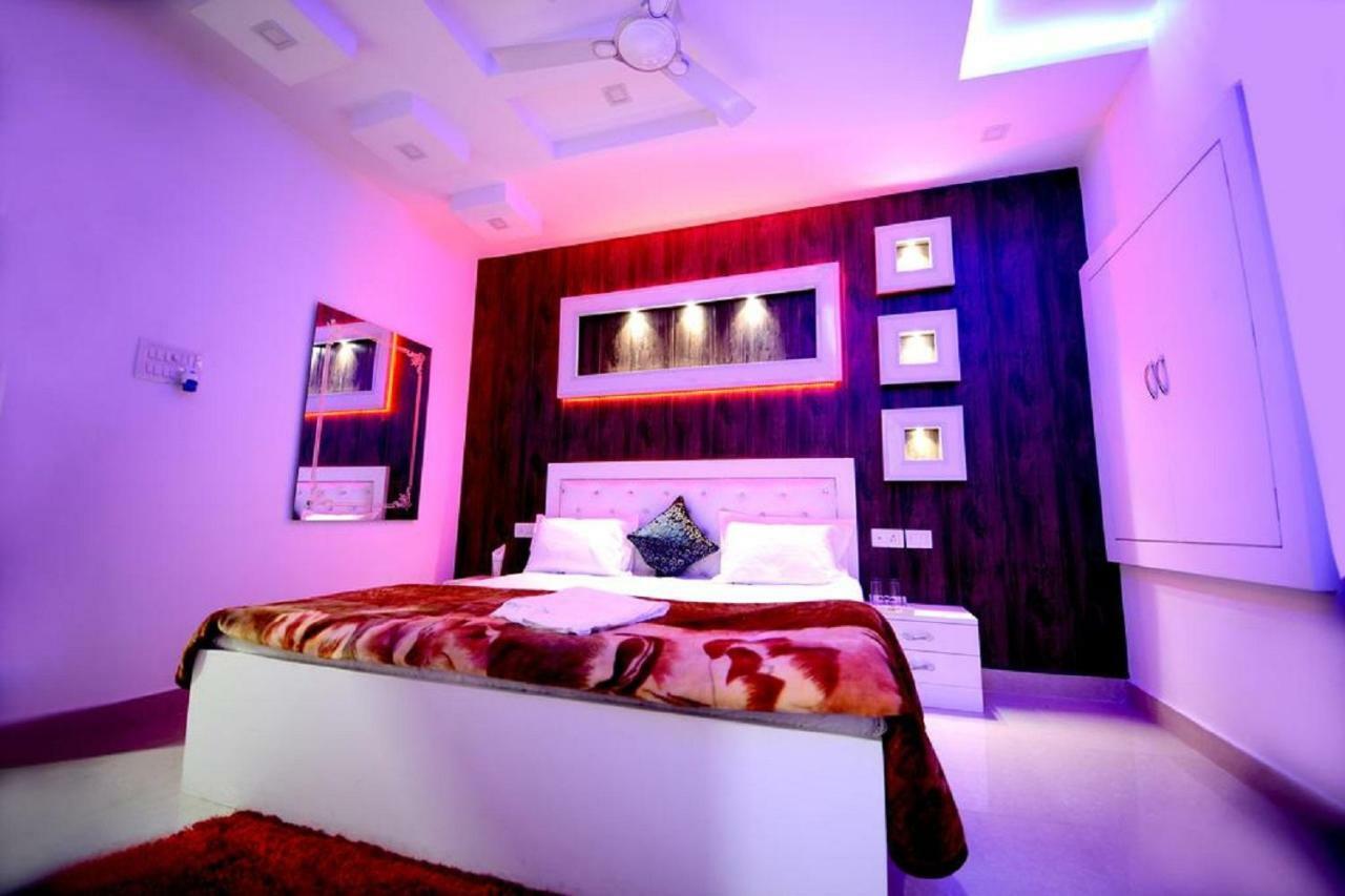 Taj Square A Luxurious Family Homestay 아그라 외부 사진